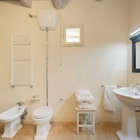 Bed & Breakfast Rivo Della Corte 4*